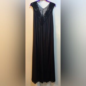 Vintage Lucie Ann Beverly Hills nightgown black petite